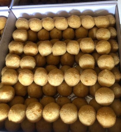 BOLINHAS DE QUEIJO